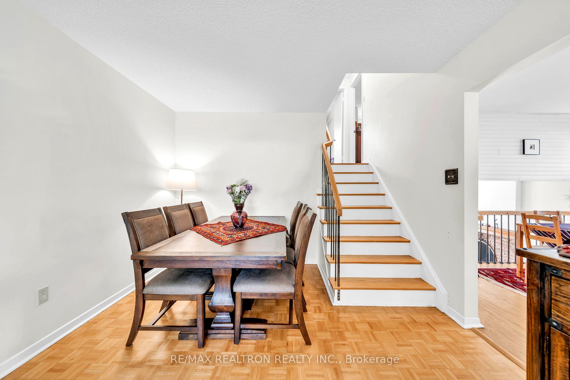 Photo 12 of 199 Weldrick Road W, Richmond Hill, North Richvale — HOMEH