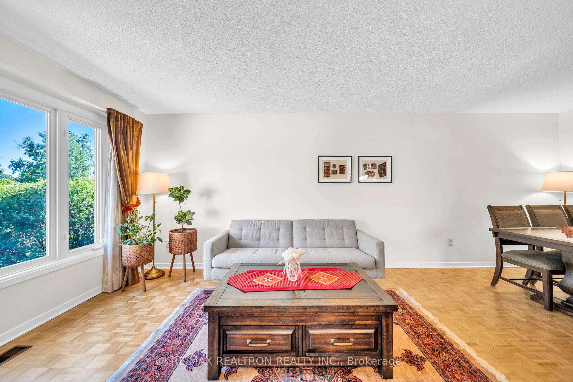 Photo 19 of 199 Weldrick Road W, Richmond Hill, North Richvale — HOMEH