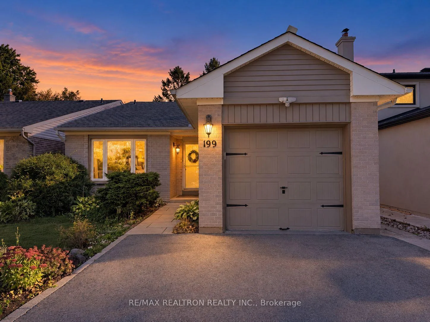 Photo 1 of 199 Weldrick Road W, Richmond Hill, North Richvale — HOMEH