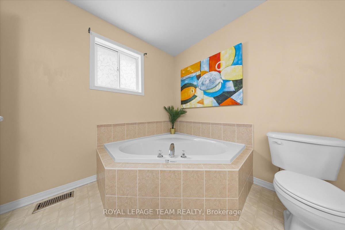Photo 22 of 115 Fairlop Way, Ottawa, Barrhaven - Longfields — HOMEH