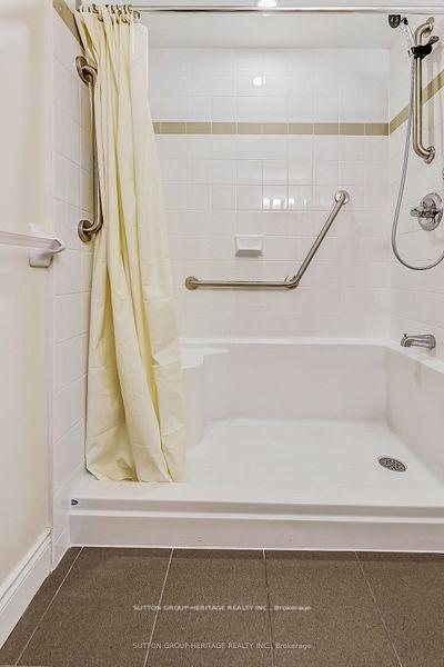 Photo 6 of Unit 267, 1 Sun Yat-Sen Avenue, Markham, Milliken Mills East — HOMEH