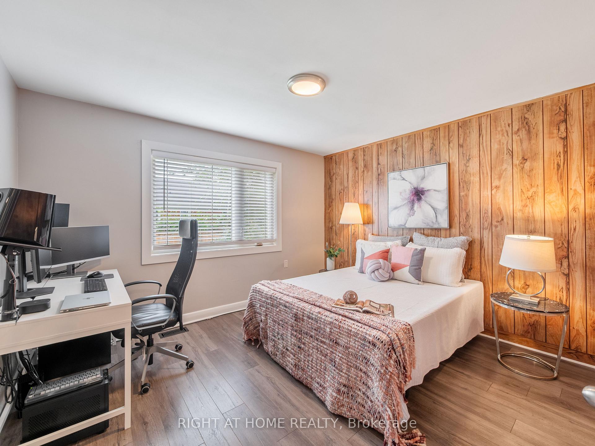 Photo 18 of 2 Leavenworth Crescent, Etobicoke, Markland Wood — HOMEH