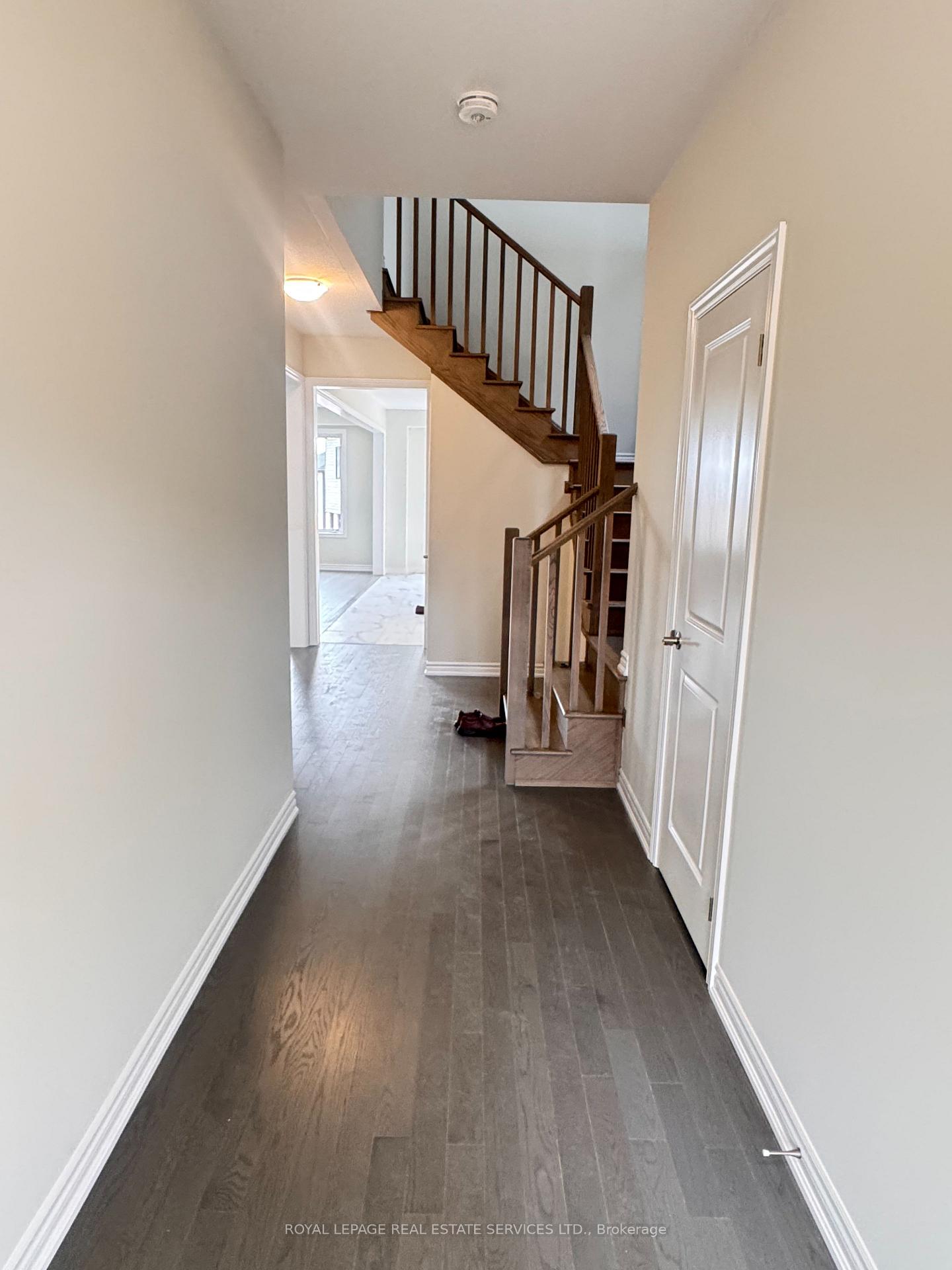 Photo 4 of 46 Postill Street, Brant, Paris — HOMEH