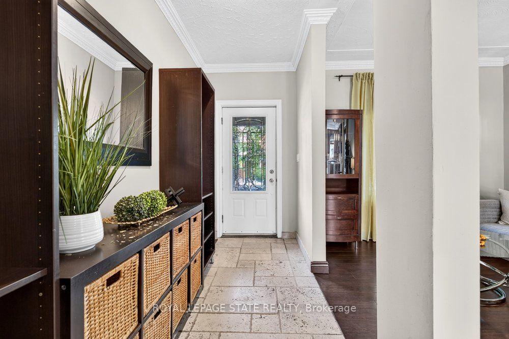 Photo 13 of 23 Garfield Avenue N, Hamilton, Stipley — HOMEH