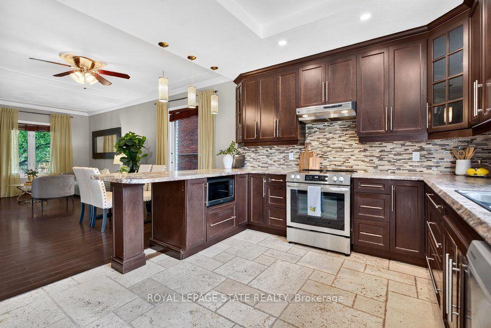Photo 23 of 23 Garfield Avenue N, Hamilton, Stipley — HOMEH