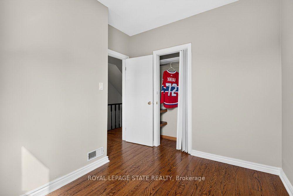 Photo 33 of 23 Garfield Avenue N, Hamilton, Stipley — HOMEH