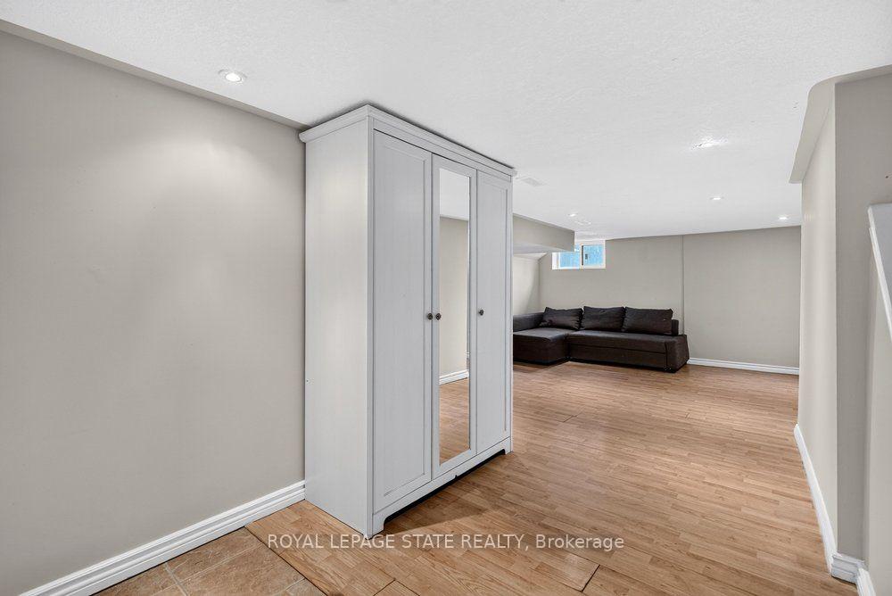 Photo 40 of 23 Garfield Avenue N, Hamilton, Stipley — HOMEH