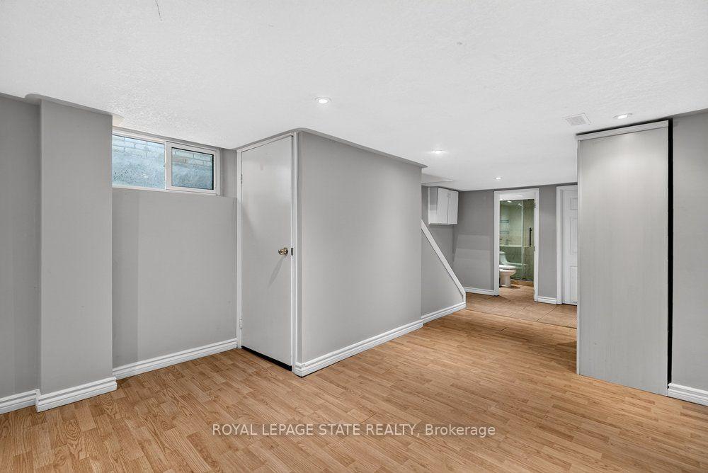 Photo 43 of 23 Garfield Avenue N, Hamilton, Stipley — HOMEH