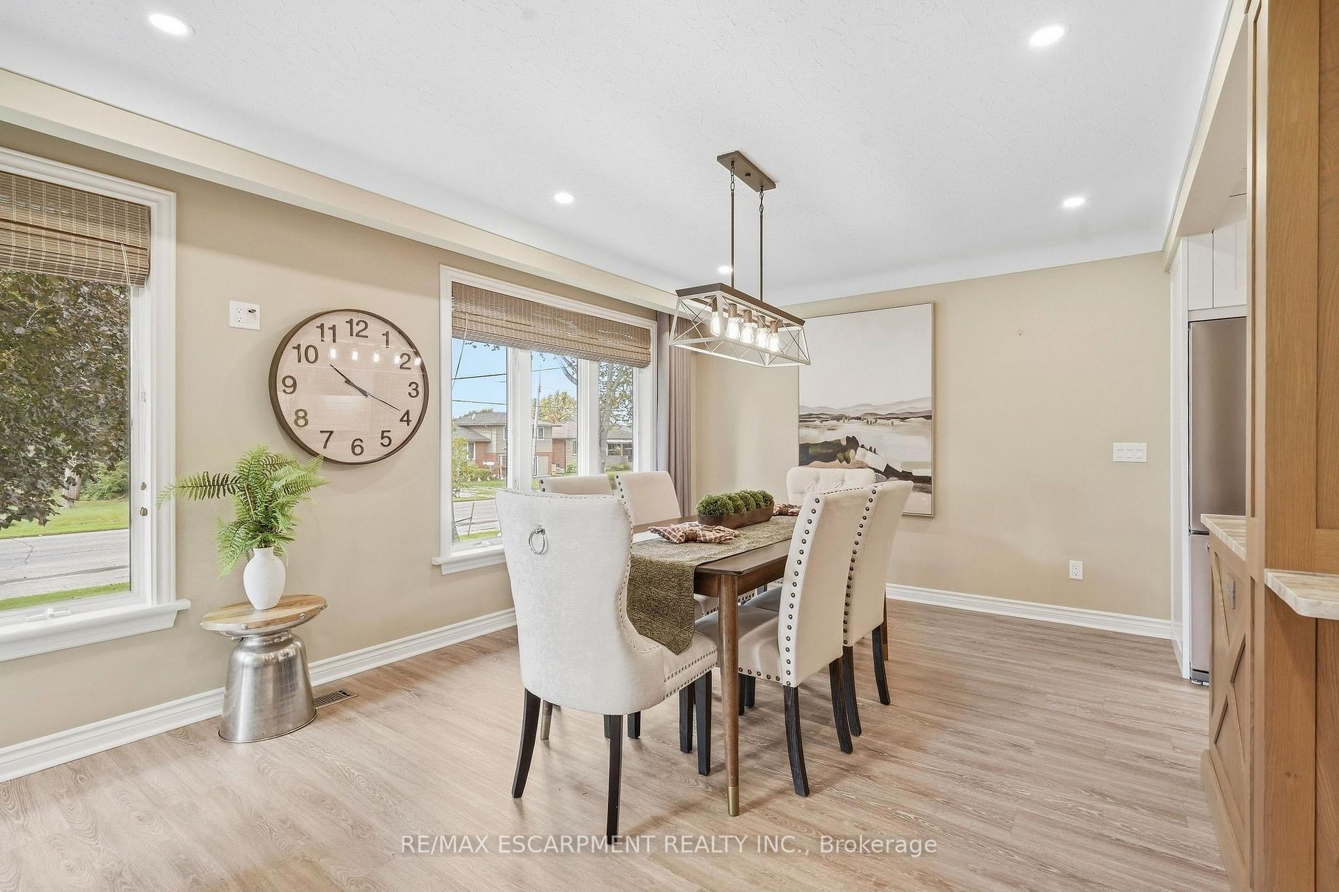 Photo 12 of 39 Rosemount Avenue, Port Colborne, Sugarloaf — HOMEH