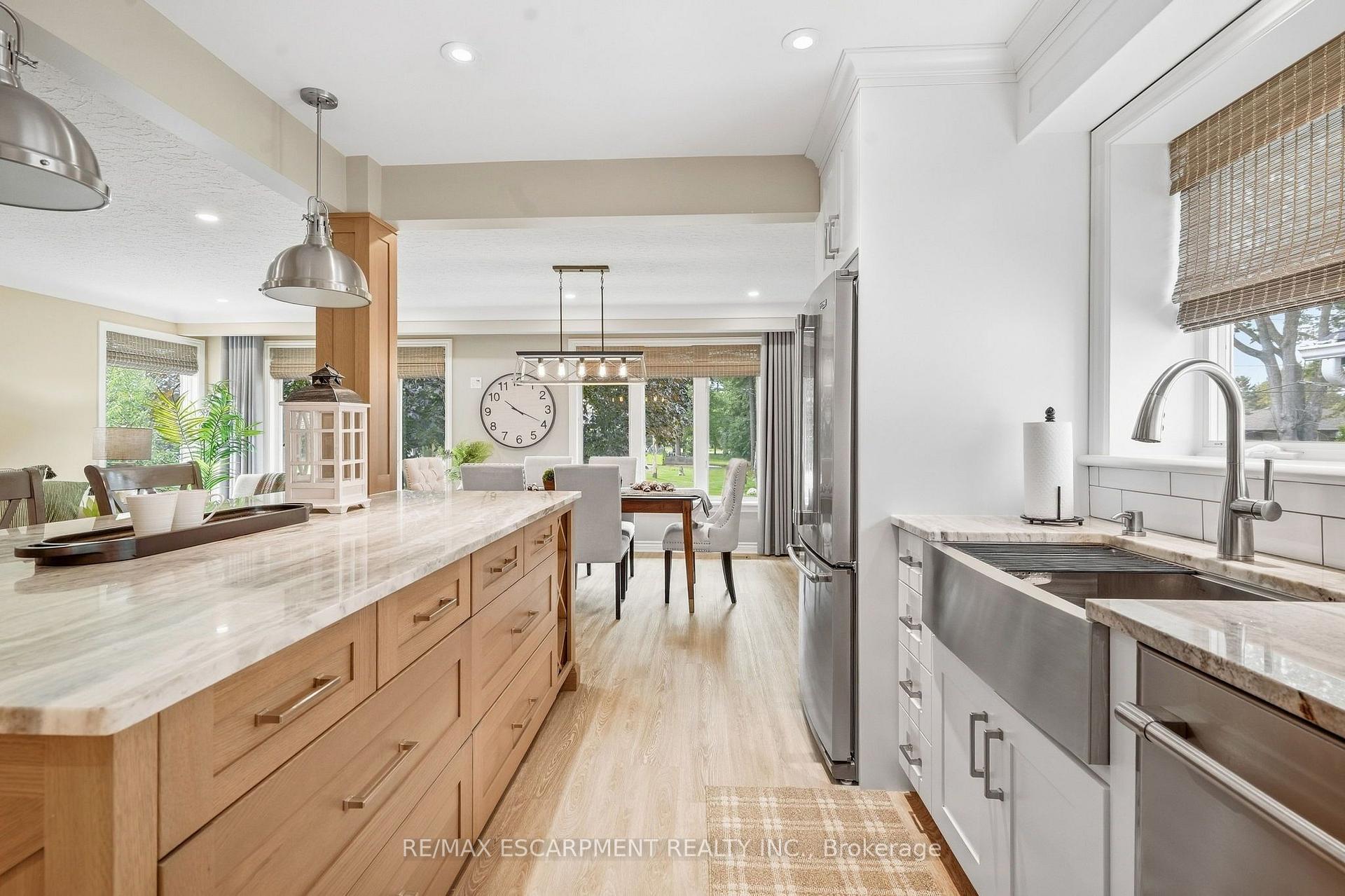 Photo 17 of 39 Rosemount Avenue, Port Colborne, Sugarloaf — HOMEH
