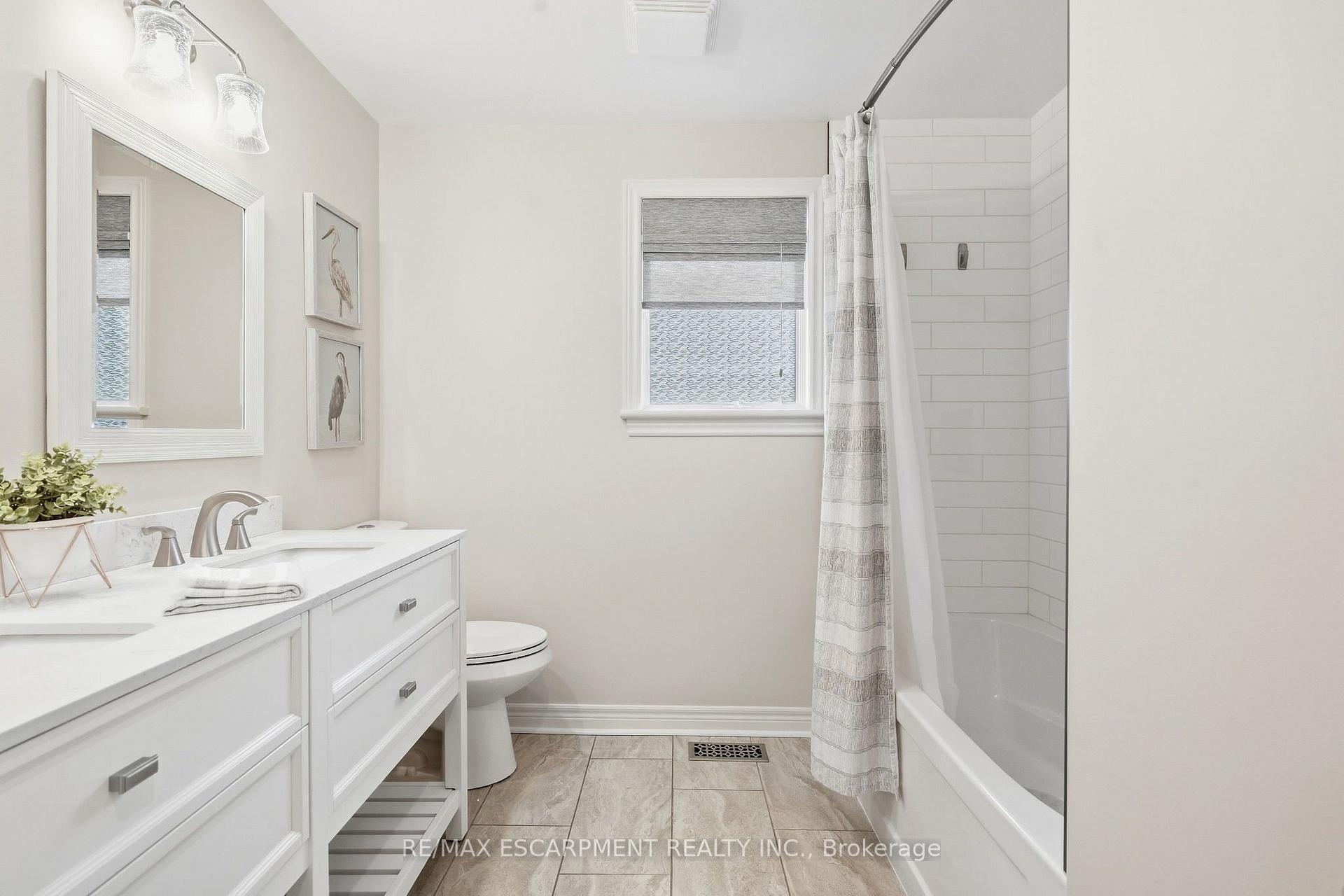 Photo 28 of 39 Rosemount Avenue, Port Colborne, Sugarloaf — HOMEH