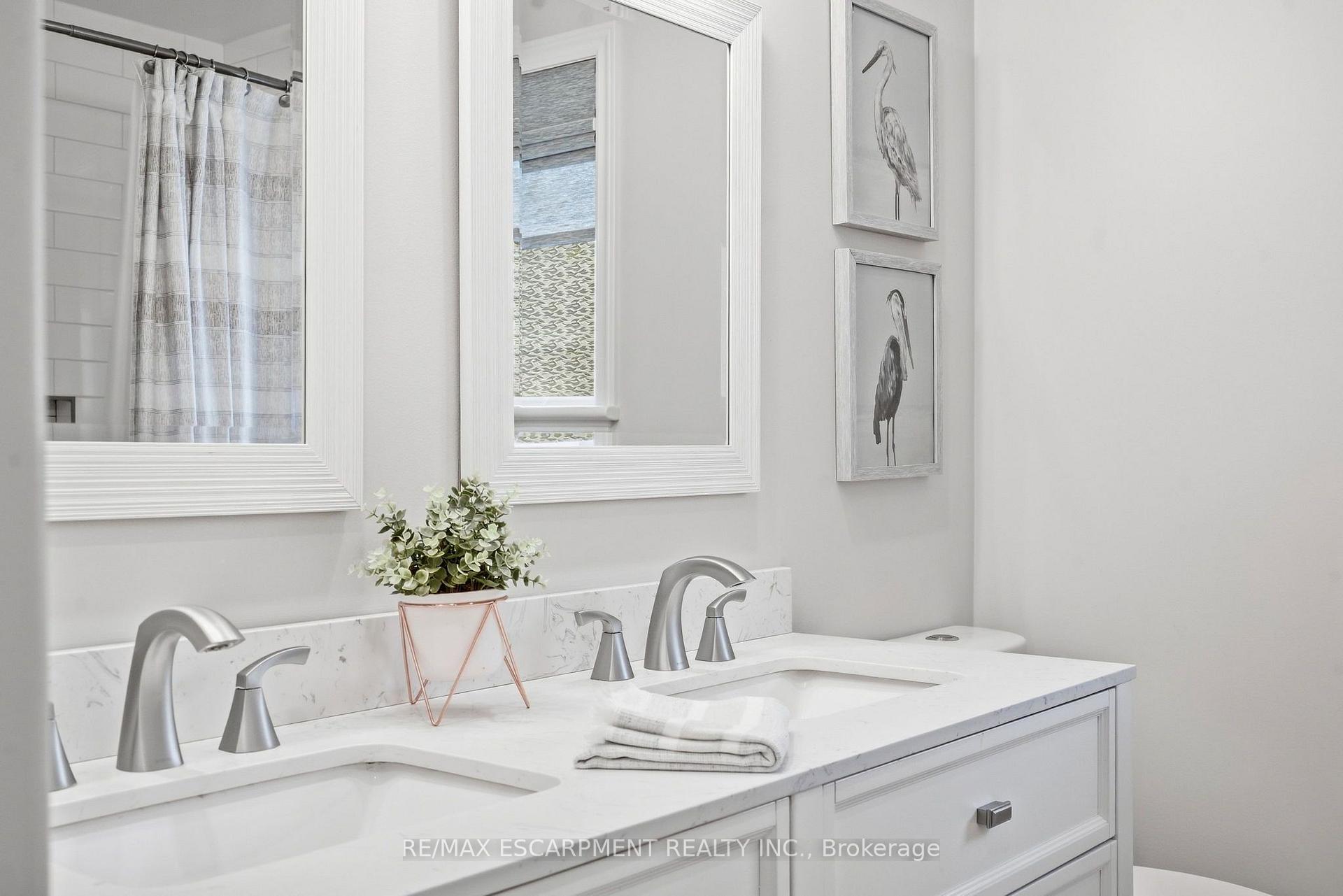 Photo 29 of 39 Rosemount Avenue, Port Colborne, Sugarloaf — HOMEH