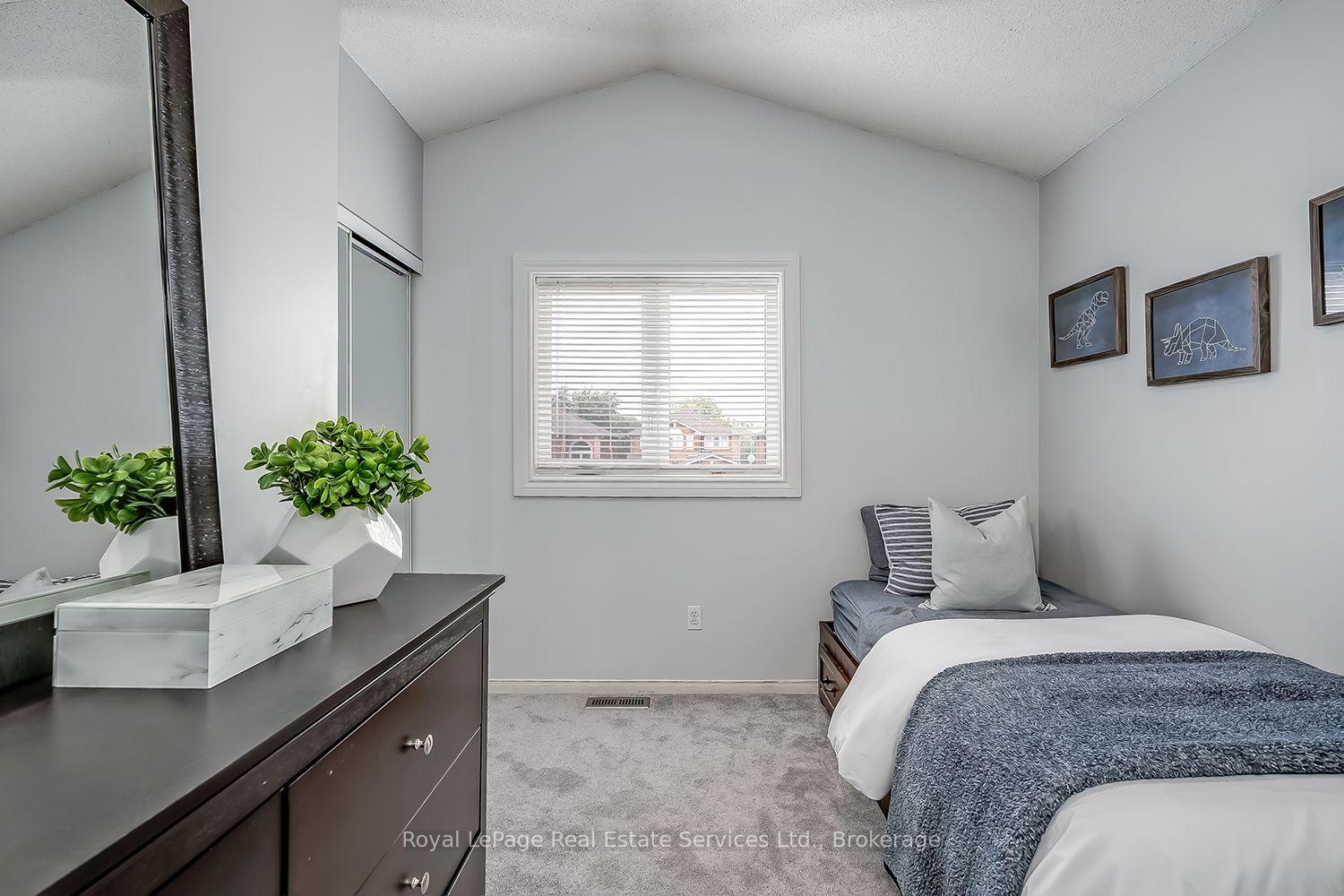 Photo 25 of 6576 Alderwood Trail, Mississauga, Lisgar — HOMEH