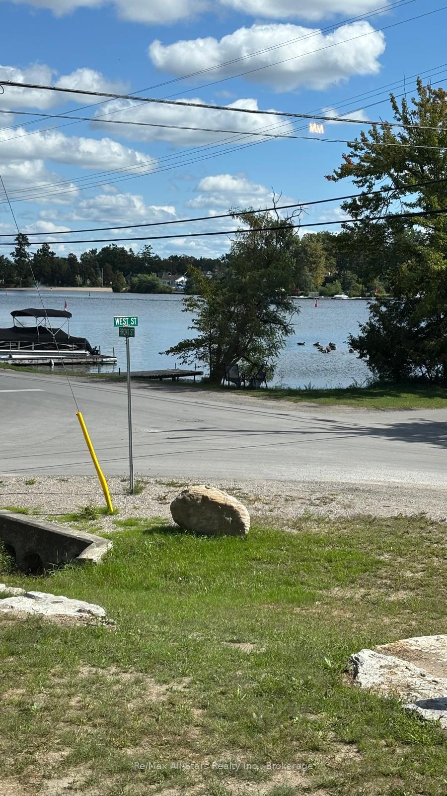 Photo 3 of Unit A, 191 Front Street, Kawartha Lakes, Bobcaygeon — HOMEH