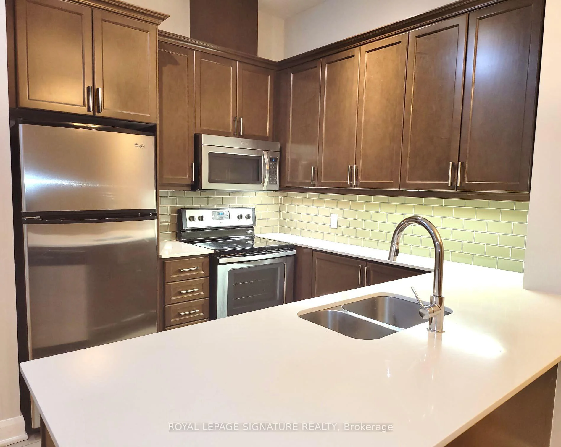 Photo 12 of Unit 123, 2480 Prince Michael Drive, Oakville, Joshua Creek — HOMEH