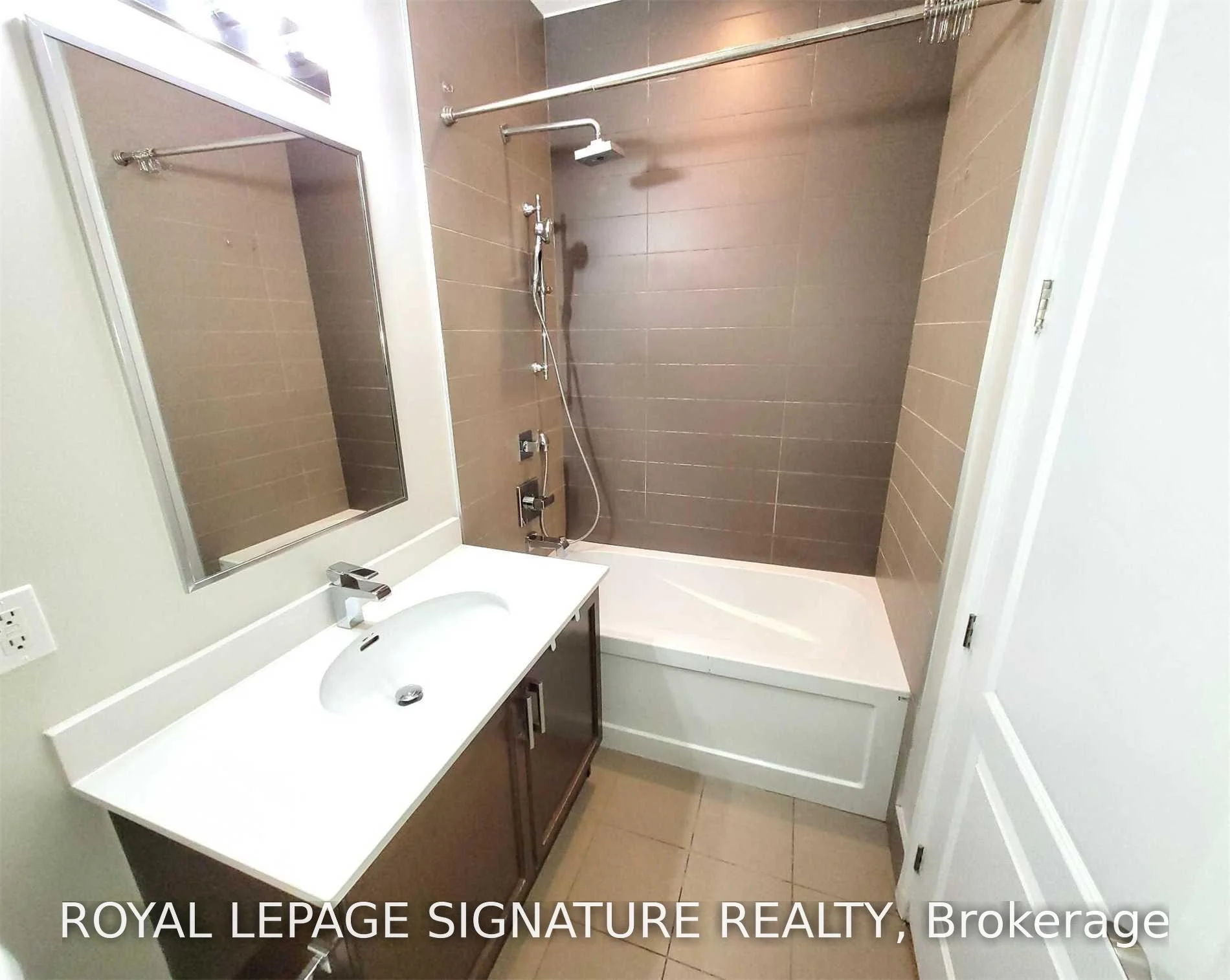 Photo 30 of Unit 123, 2480 Prince Michael Drive, Oakville, Joshua Creek — HOMEH