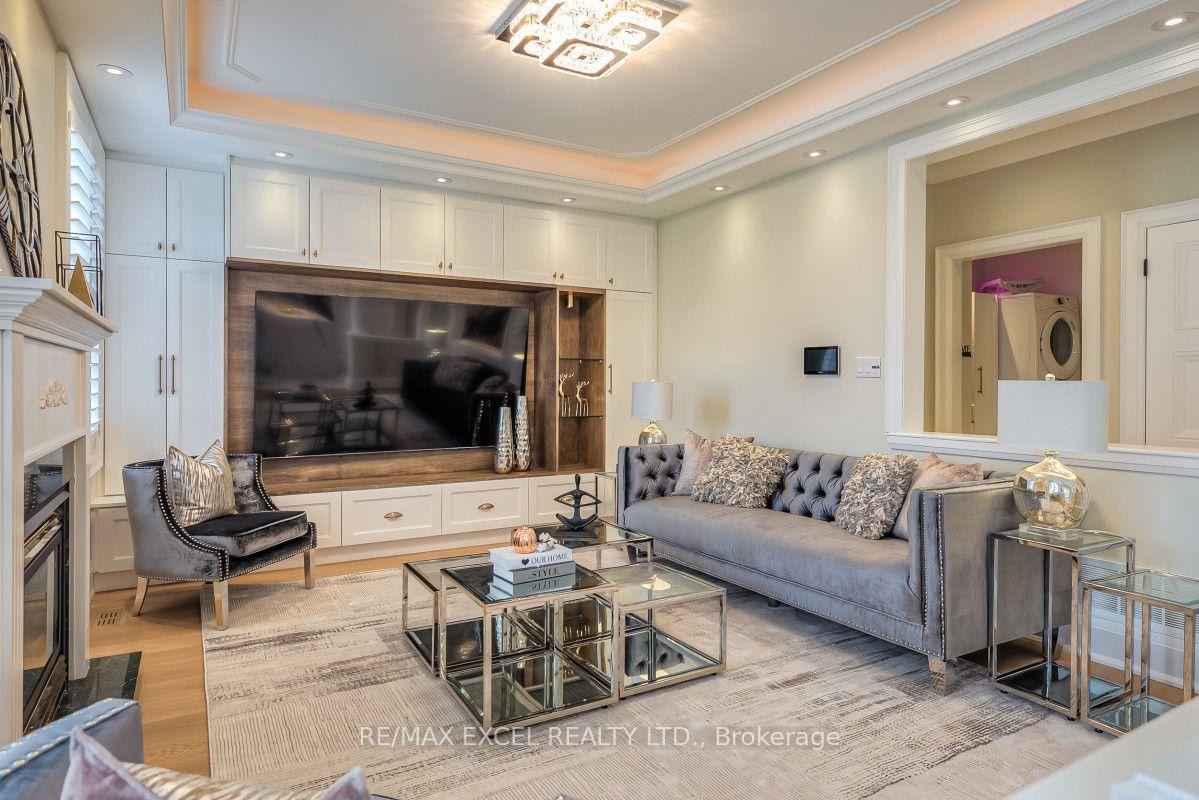 Photo 10 of 32 Grapevine Circle, Scarborough, Rouge — HOMEH