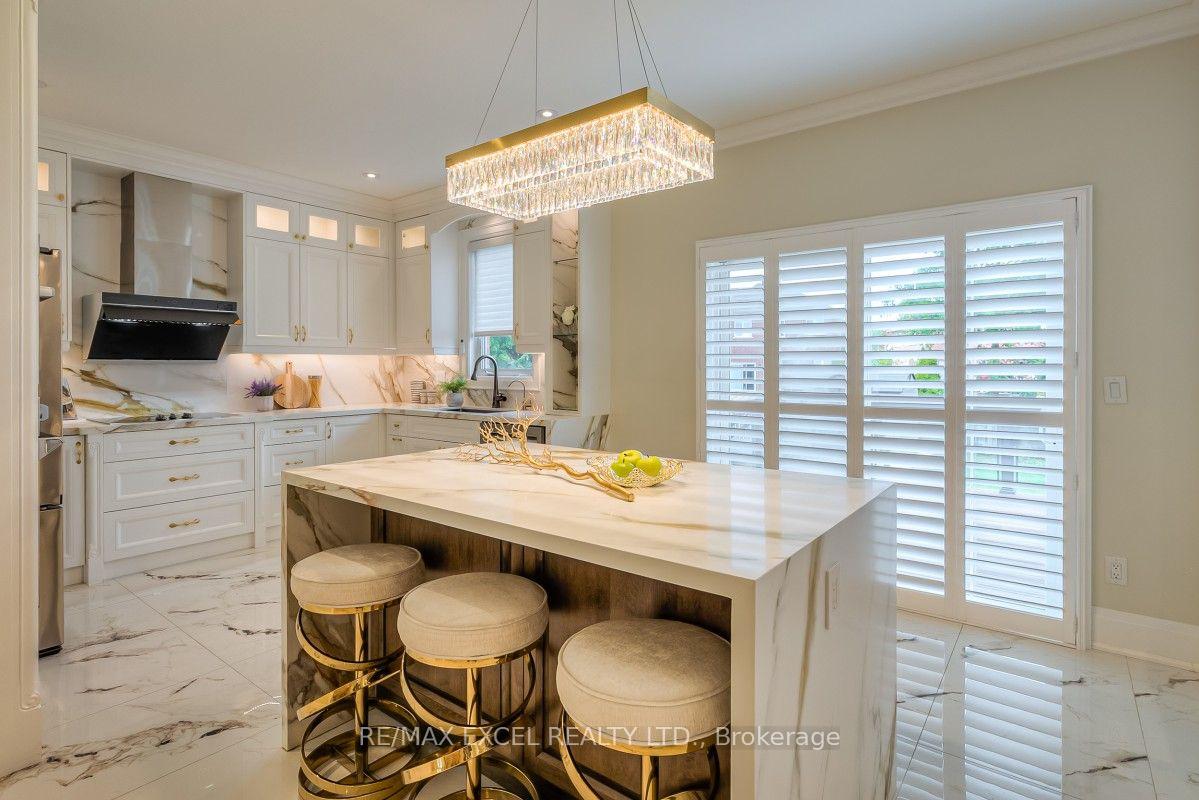 Photo 14 of 32 Grapevine Circle, Scarborough, Rouge — HOMEH