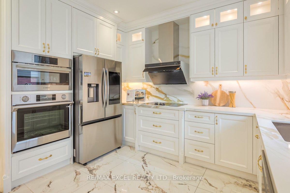 Photo 16 of 32 Grapevine Circle, Scarborough, Rouge — HOMEH