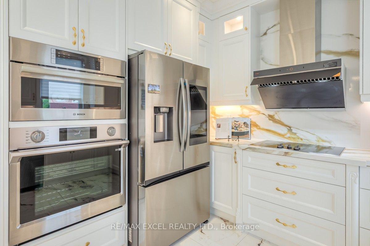 Photo 17 of 32 Grapevine Circle, Scarborough, Rouge — HOMEH