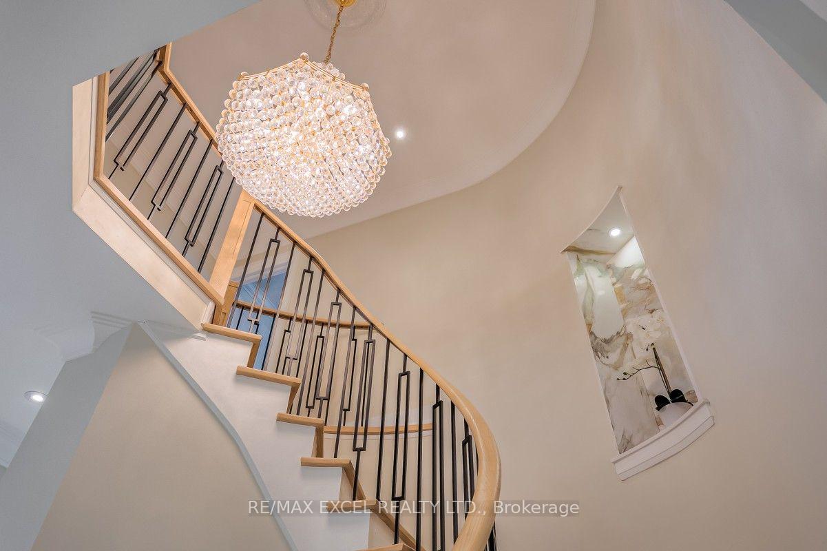 Photo 23 of 32 Grapevine Circle, Scarborough, Rouge — HOMEH