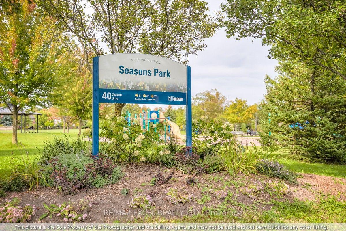 Photo 49 of 32 Grapevine Circle, Scarborough, Rouge — HOMEH