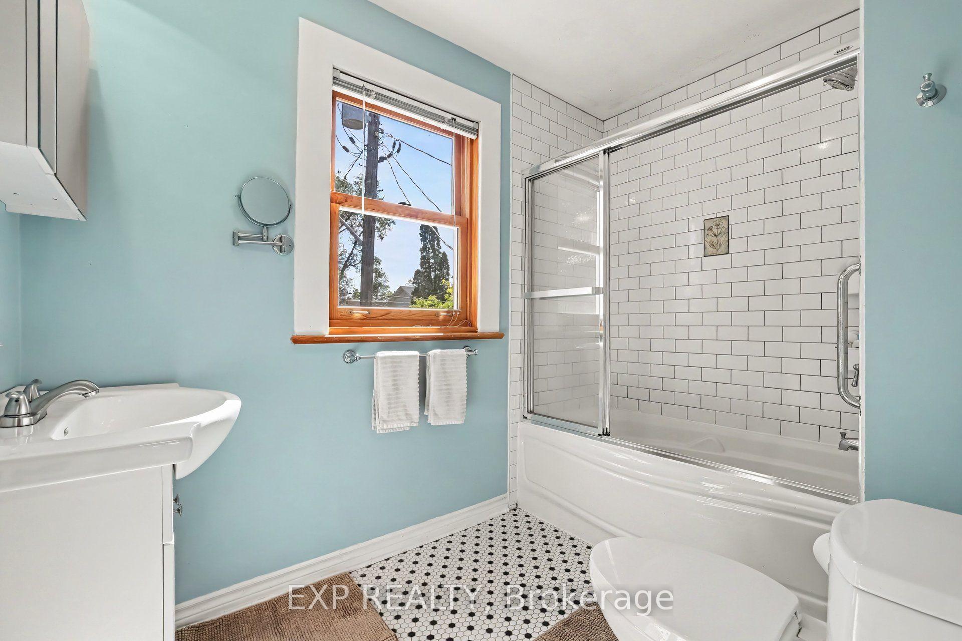 Photo 21 of 385 Templeton Street, Ottawa, Sandy Hill — HOMEH