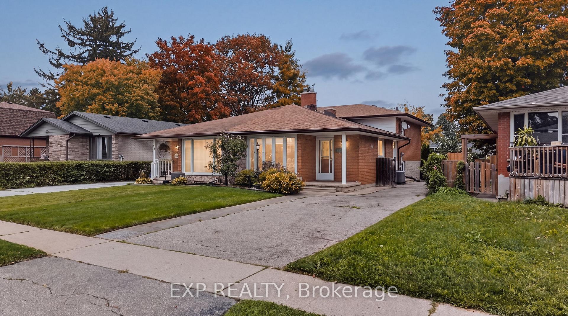 Photo of 1393 Pineview Avenue