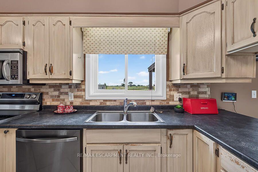 Photo 13 of 614 Concession 10 Road, Haldimand — HOMEH