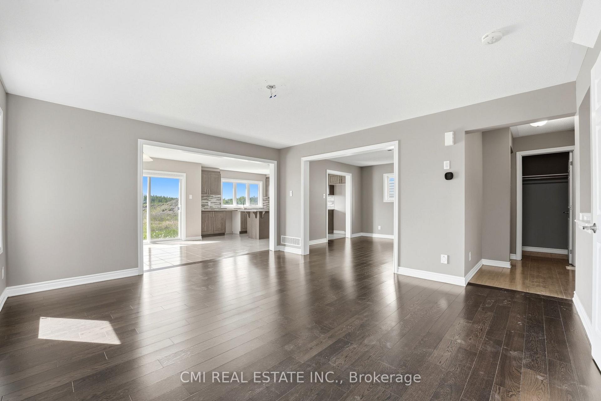 Photo 9 of 325 Sweetclover Way, Ottawa, Avalon West — HOMEH