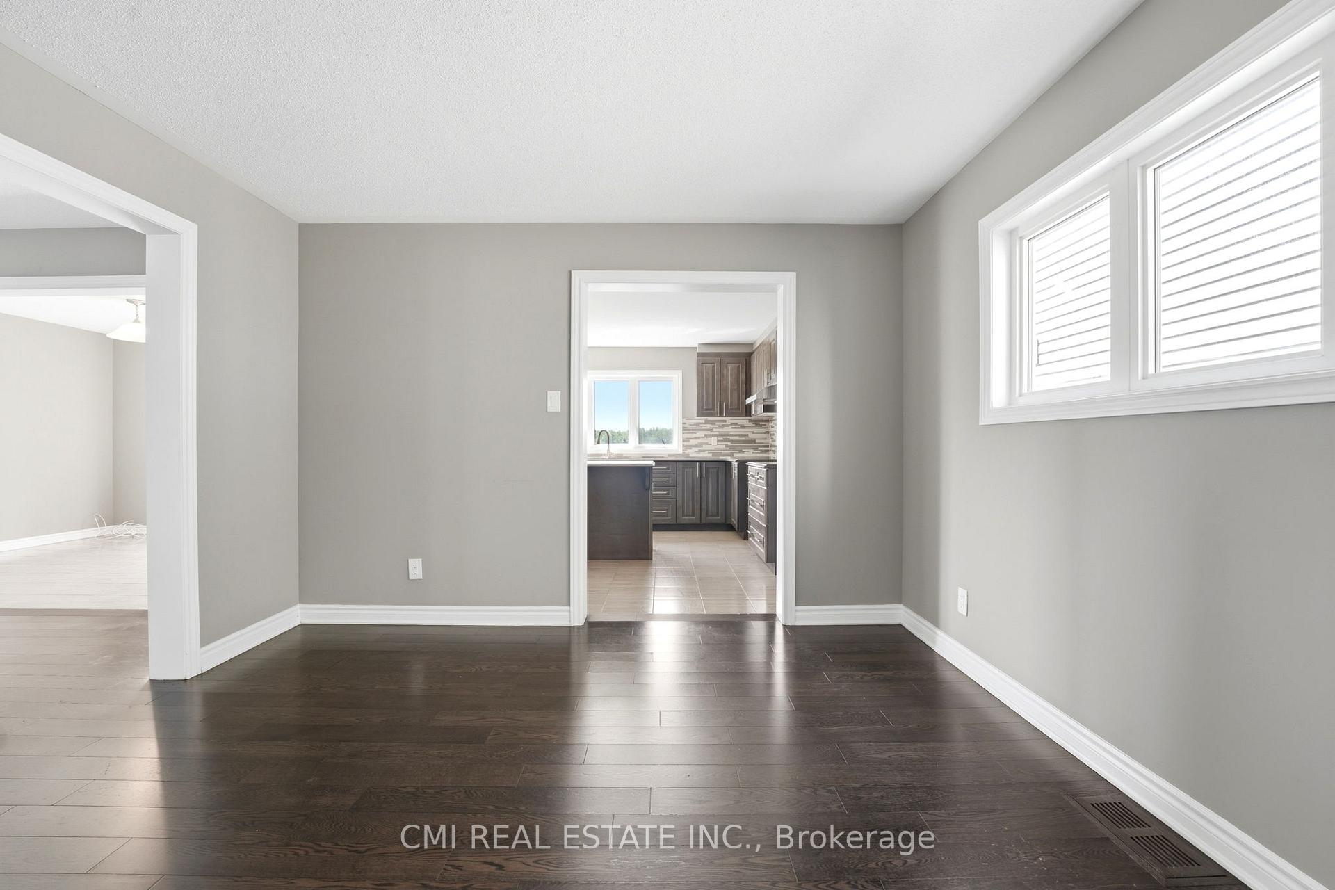Photo 13 of 325 Sweetclover Way, Ottawa, Avalon West — HOMEH