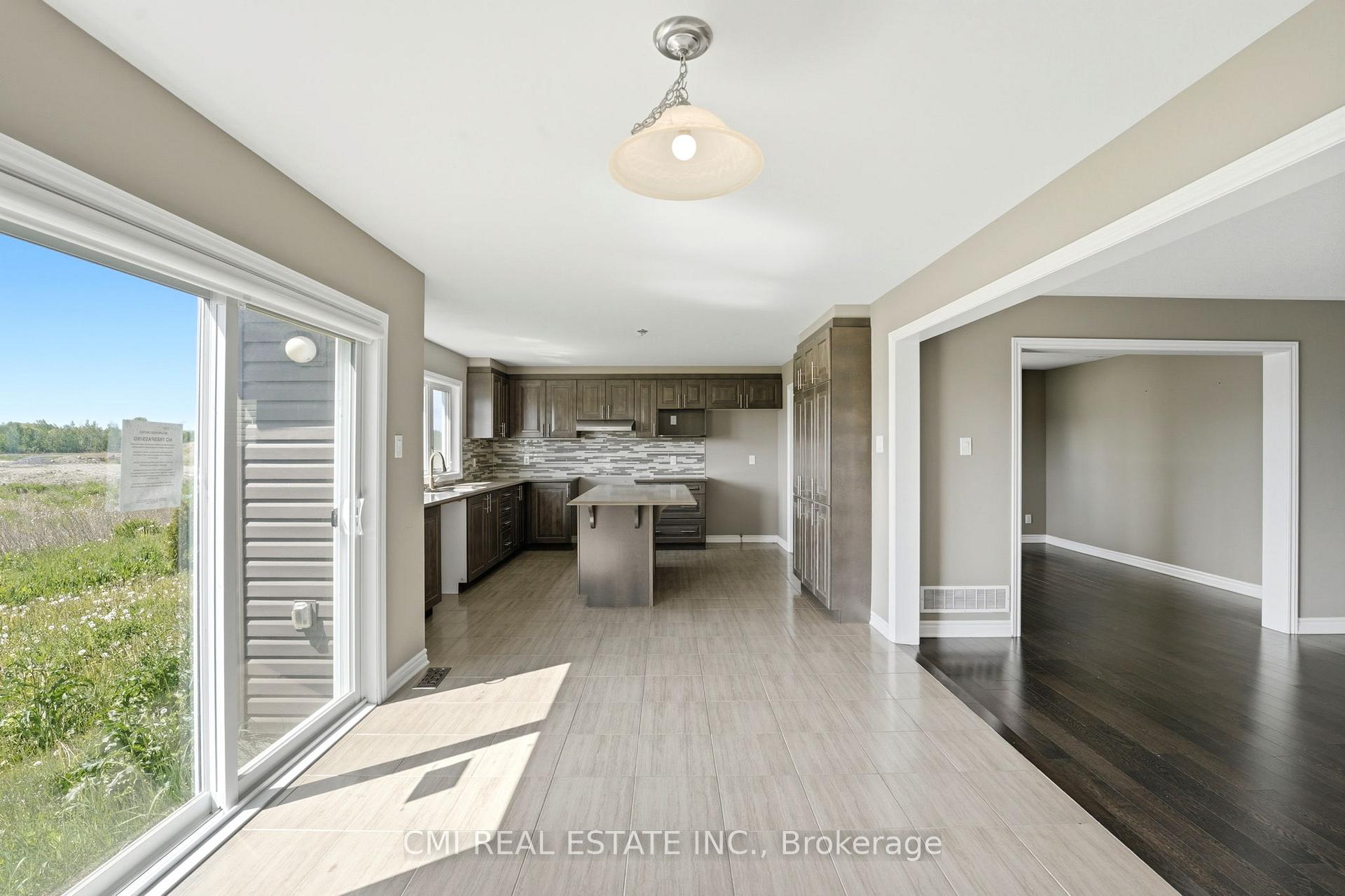 Photo 14 of 325 Sweetclover Way, Ottawa, Avalon West — HOMEH