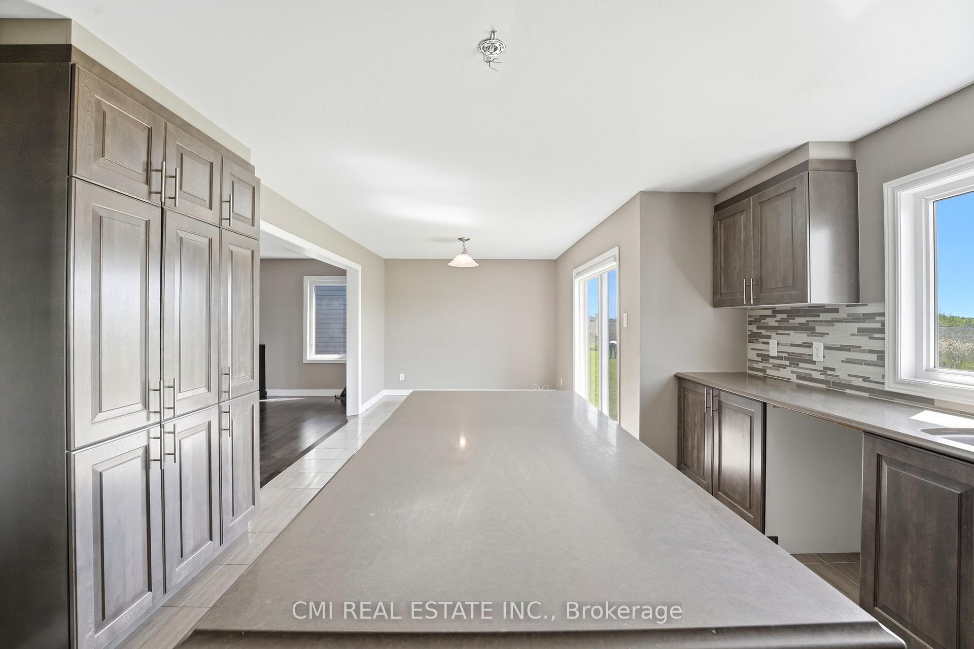 Photo 18 of 325 Sweetclover Way, Ottawa, Avalon West — HOMEH