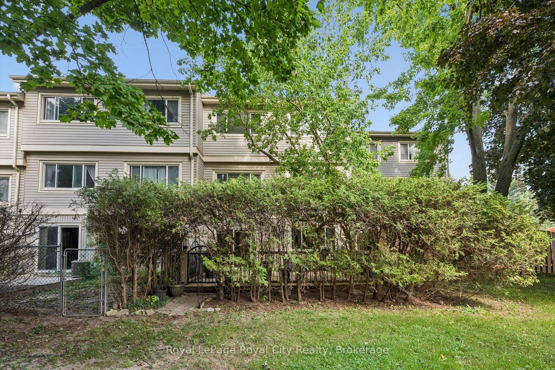 Photo 32 of Unit 2, 30 Green Valley Drive, Kitchener, Pioneer Park — HOMEH