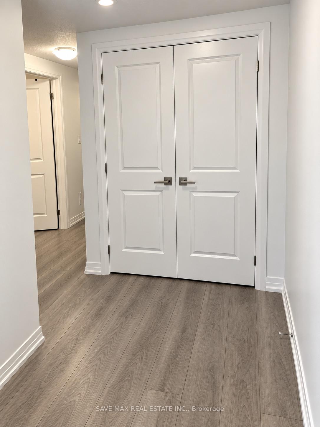 Photo 4 of 6705 Cropp Street, Niagara Falls, Morrison — HOMEH