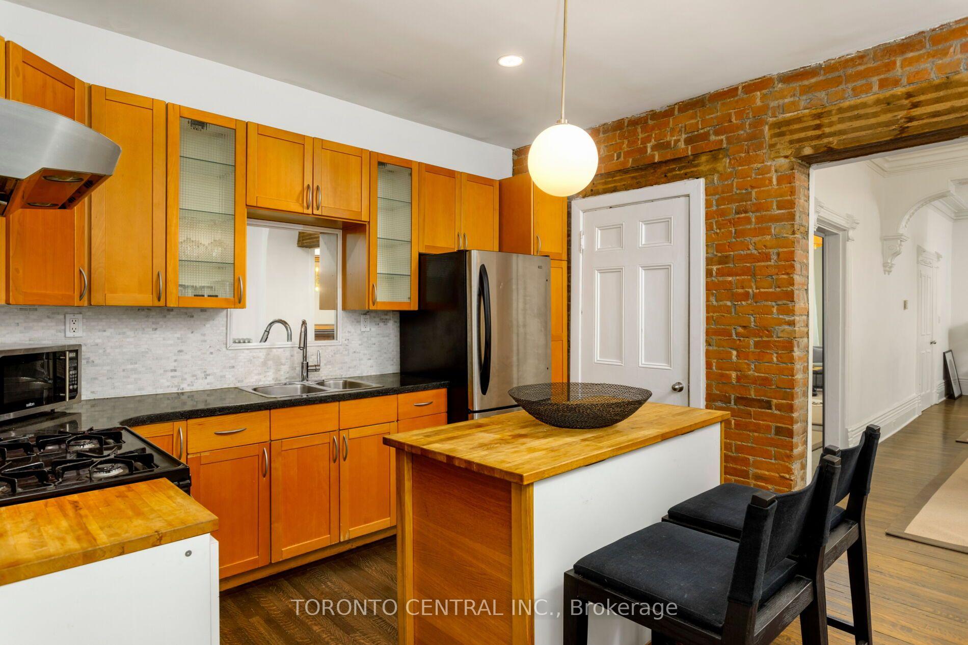 Photo 10 of 24 Manning Avenue, Toronto, Trinity-Bellwoods — HOMEH