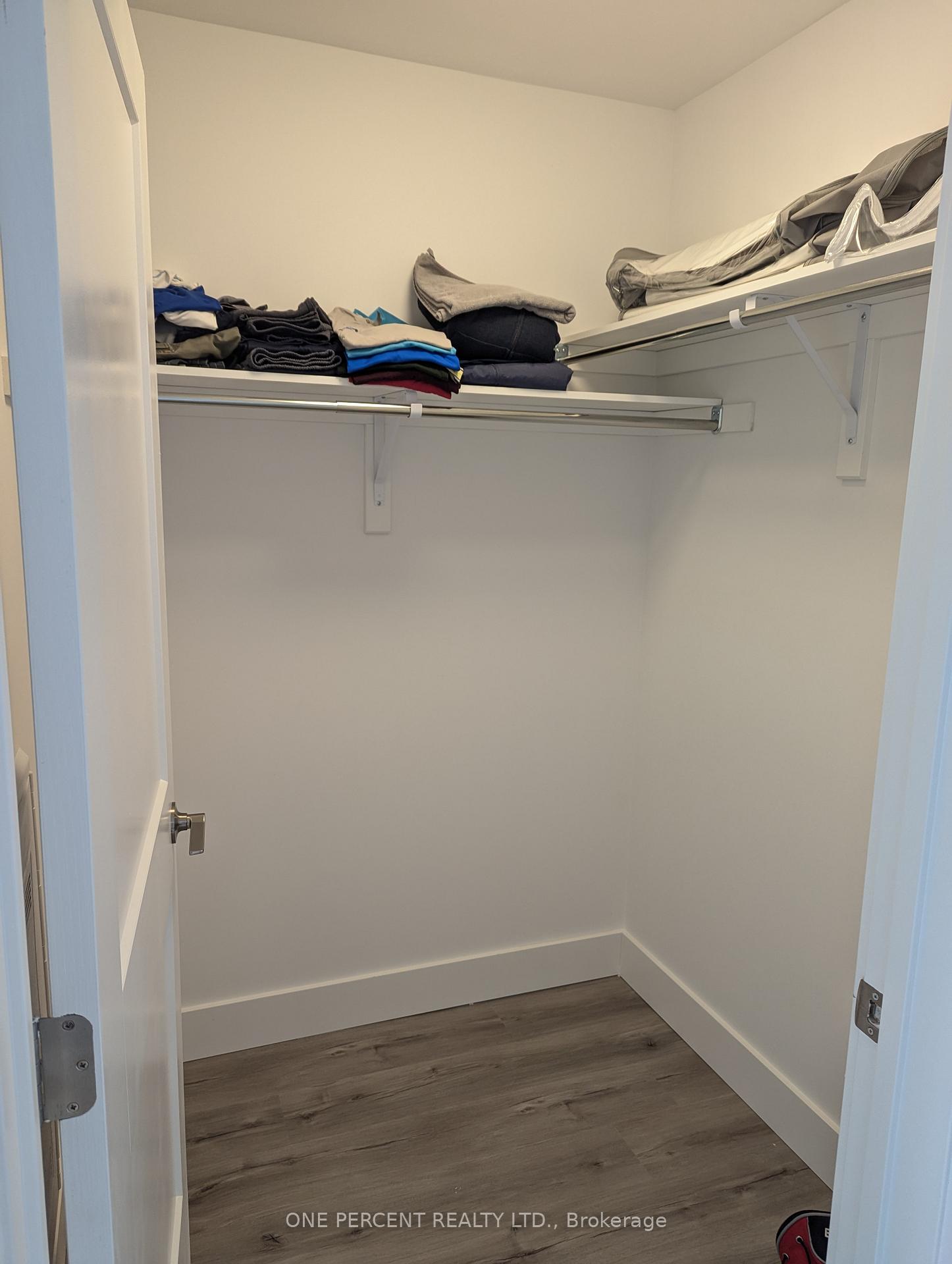 Photo 16 of Unit 406, 4 Kimberly Lane, Collingwood — HOMEH