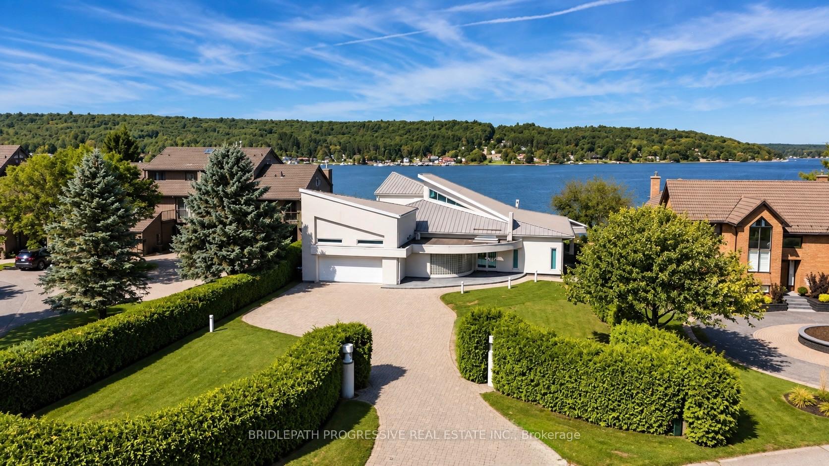 Photo 1 of 10 Beck Boulevard, Penetanguishene — HOMEH