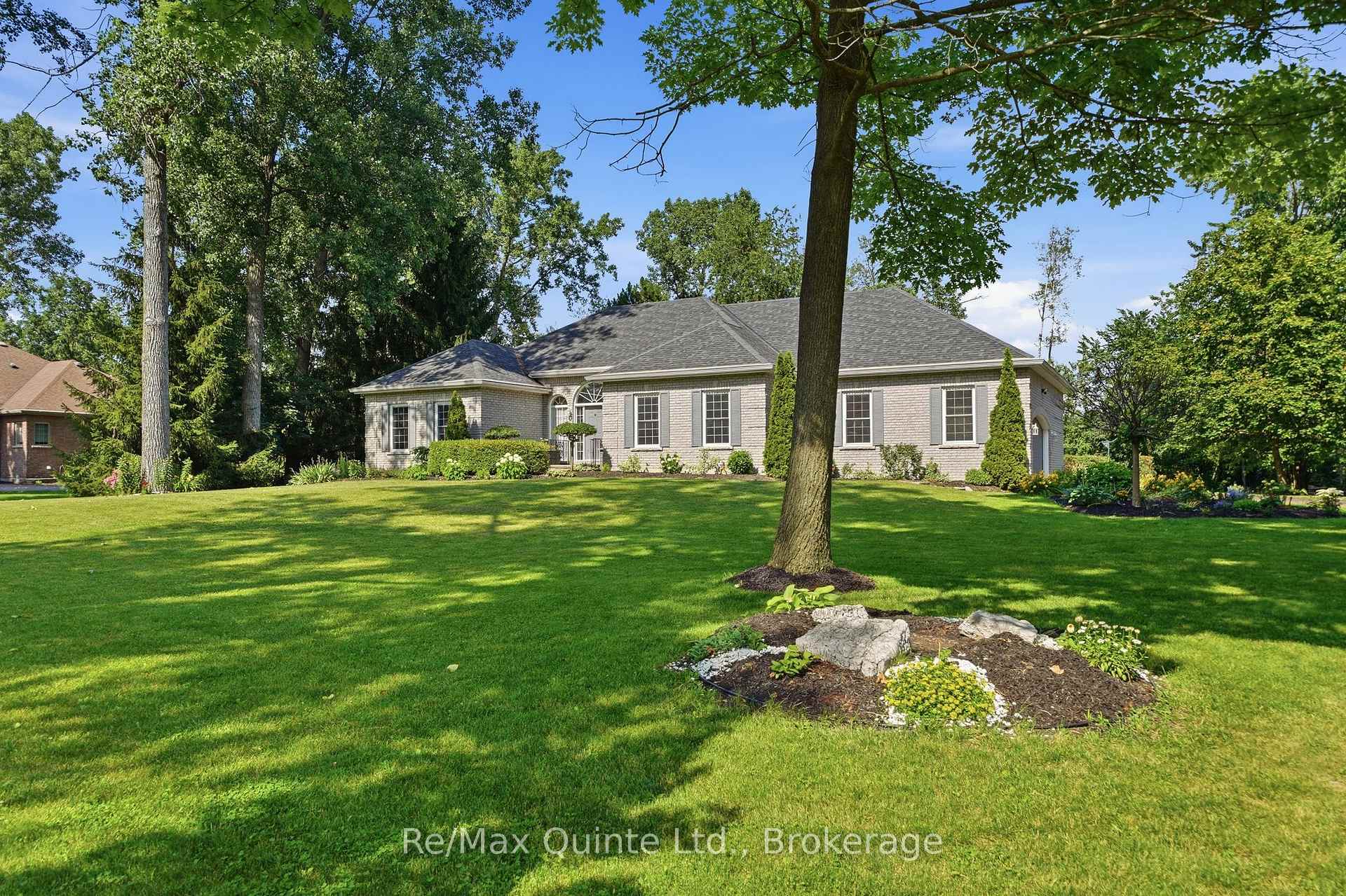 Photo 3 of 35 Penny Lane, Belleville, Belleville Ward — HOMEH