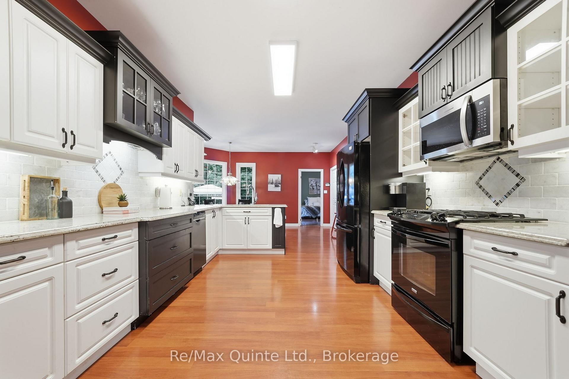 Photo 20 of 35 Penny Lane, Belleville, Belleville Ward — HOMEH