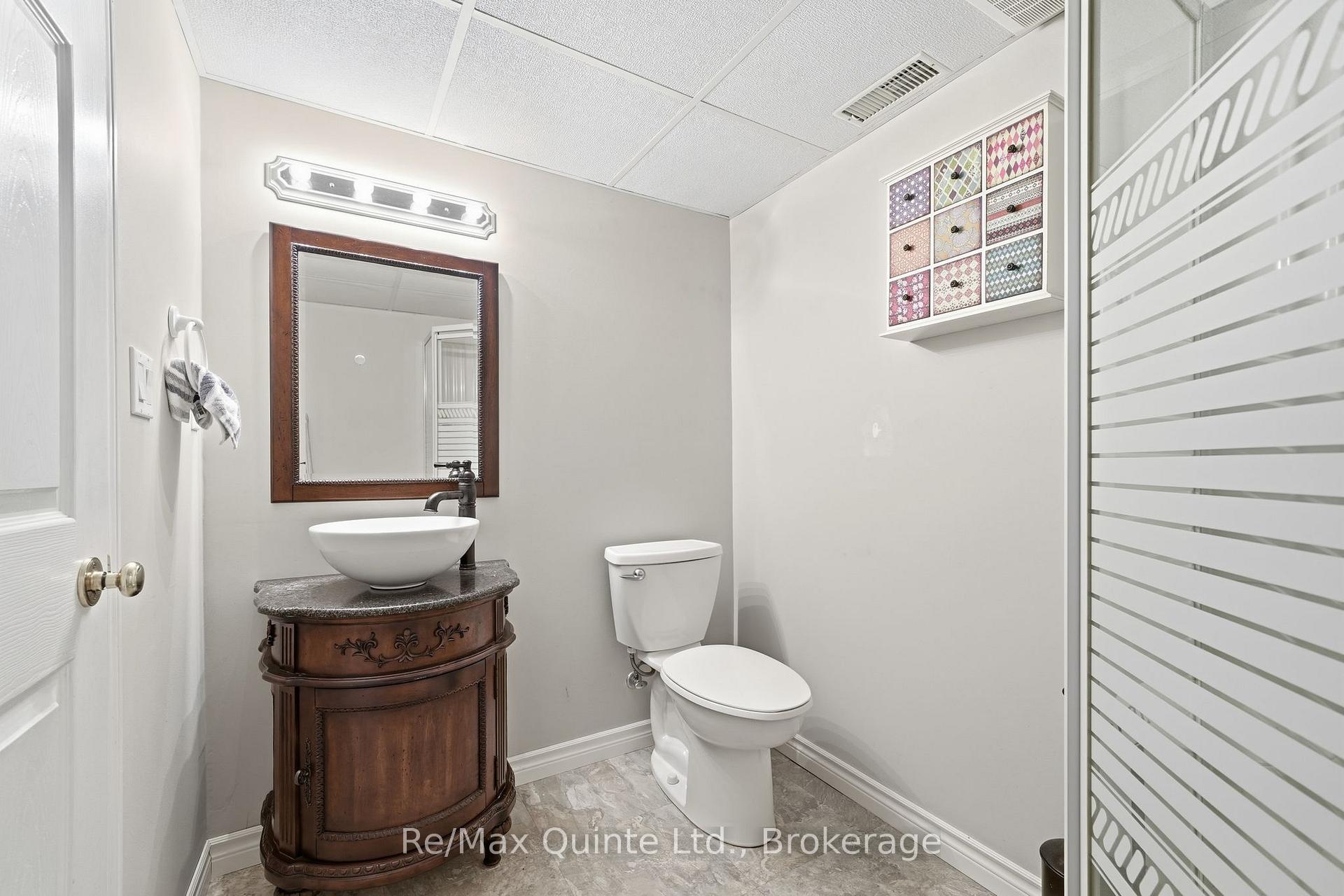 Photo 40 of 35 Penny Lane, Belleville, Belleville Ward — HOMEH