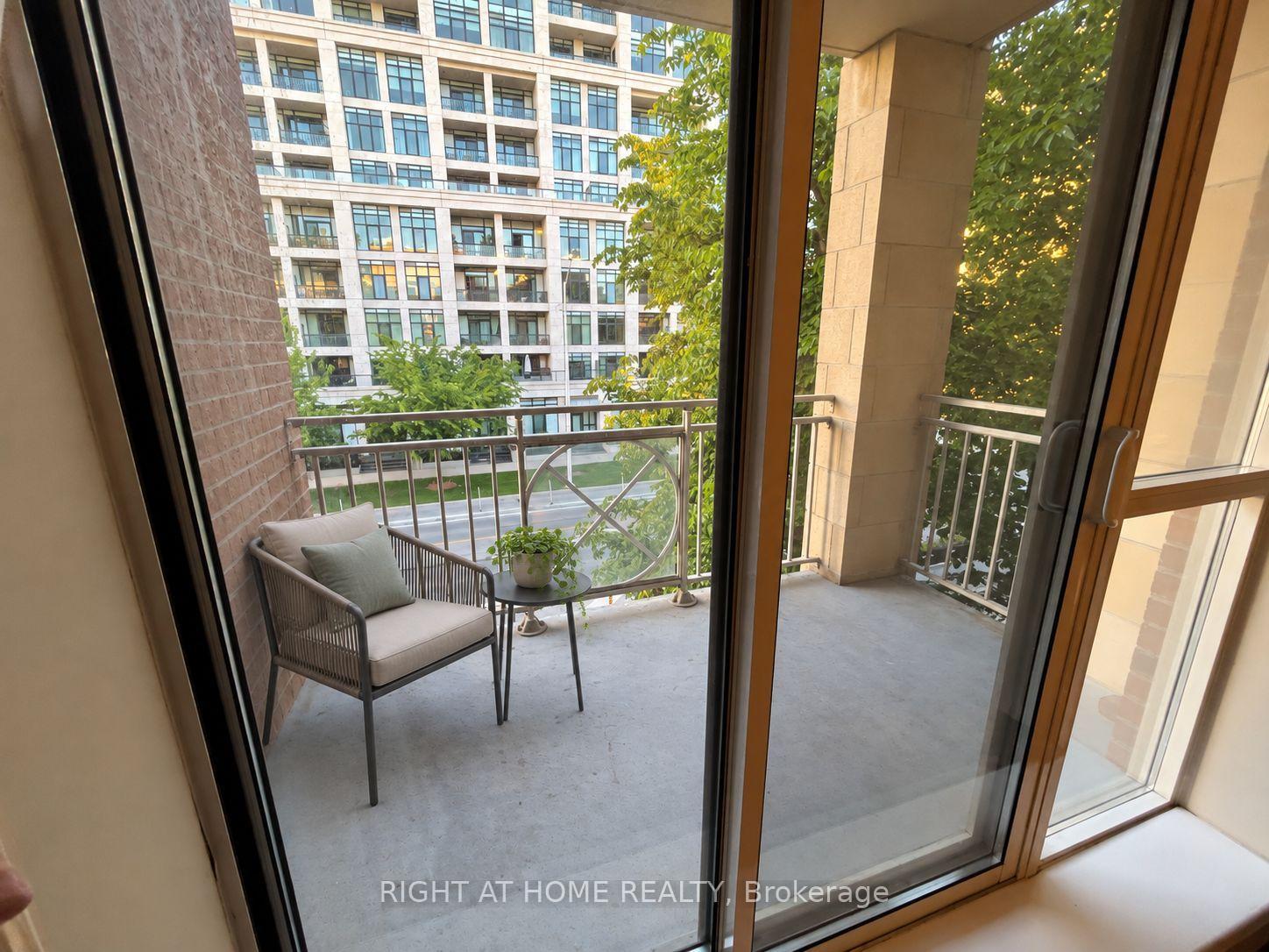 Photo 8 of Unit 308, 2511 Bloor Street W, Toronto, High Park-Swansea — HOMEH