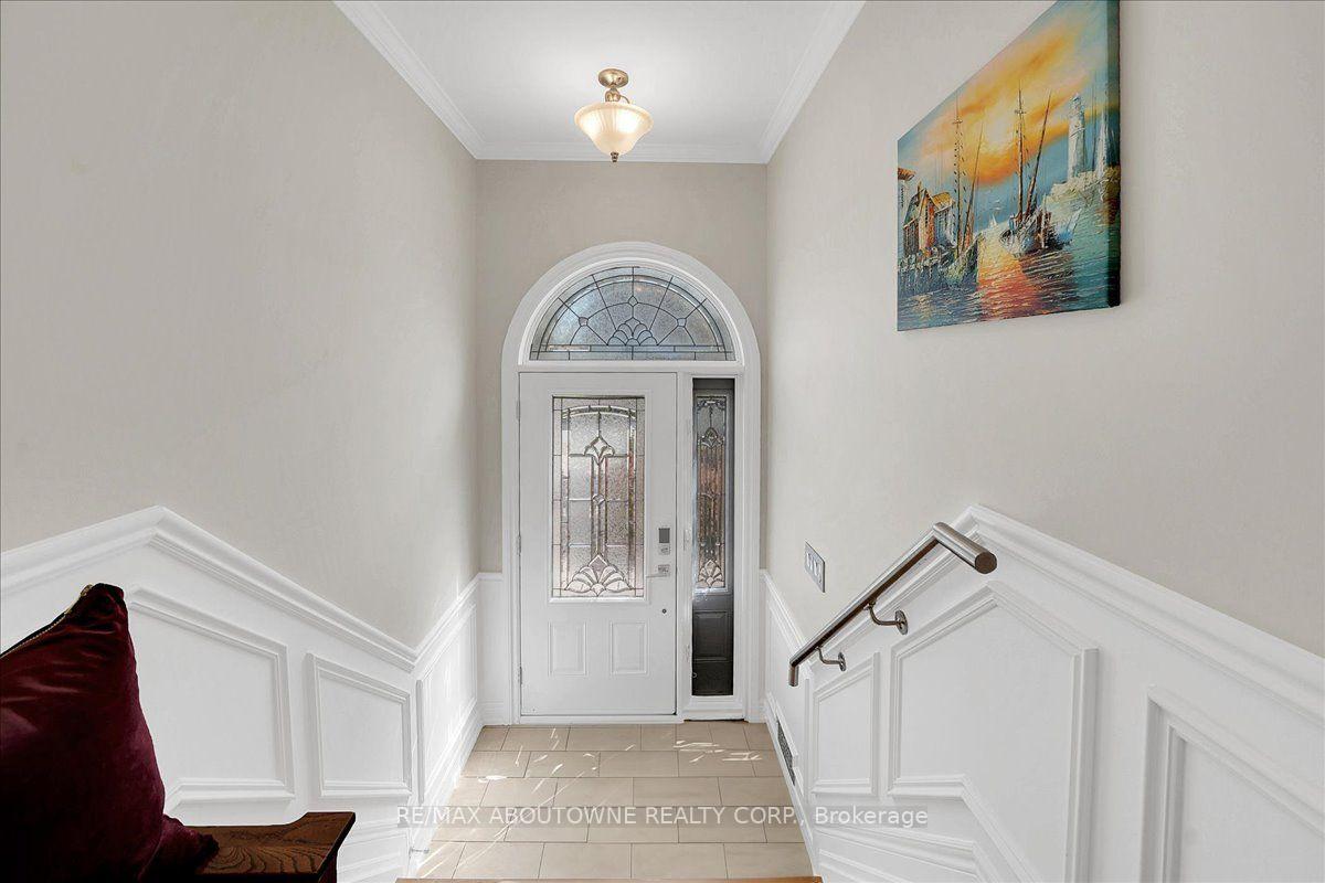 Photo 5 of 24 Golf View Drive, Brampton, Brampton East — HOMEH