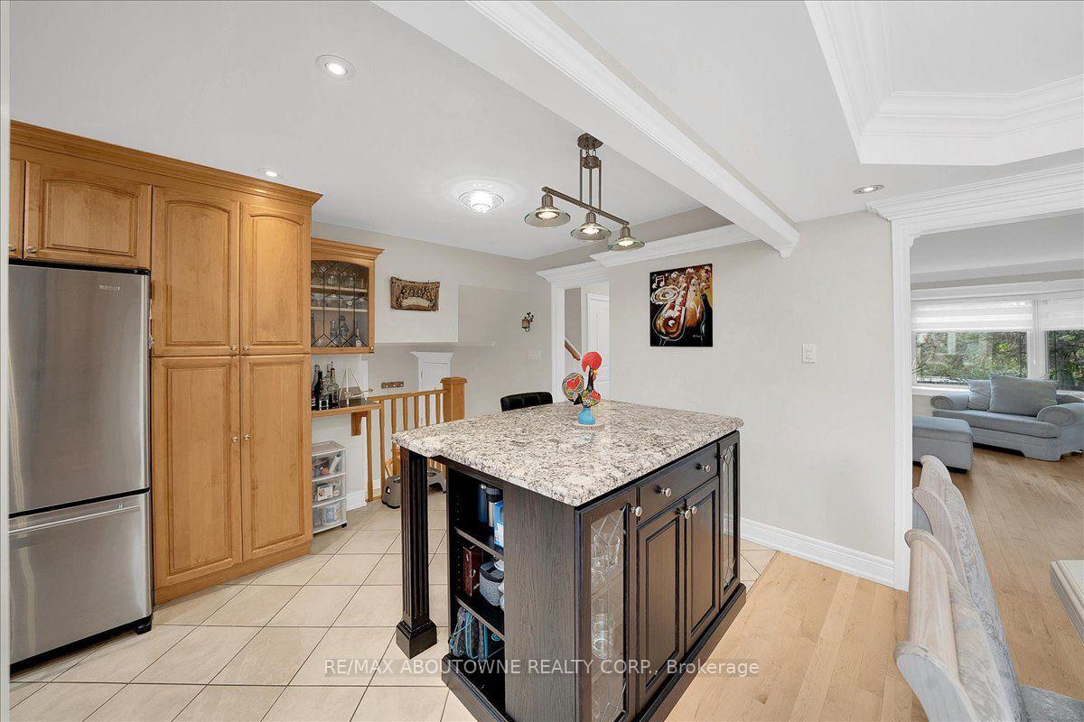Photo 17 of 24 Golf View Drive, Brampton, Brampton East — HOMEH