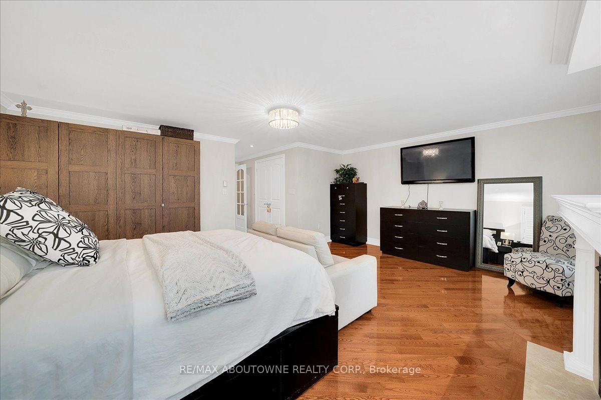 Photo 23 of 24 Golf View Drive, Brampton, Brampton East — HOMEH