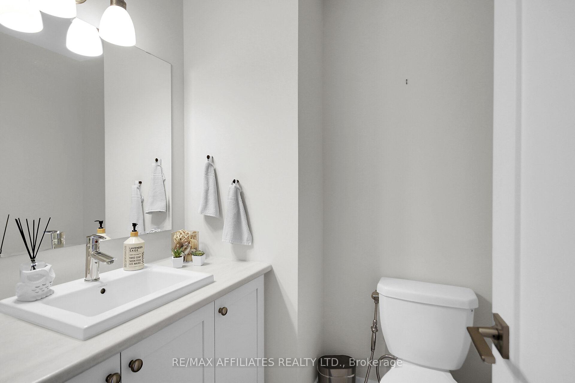Photo 38 of 302 Malmo Private, Ottawa, Riverside South/Gloucester Glen — HOMEH