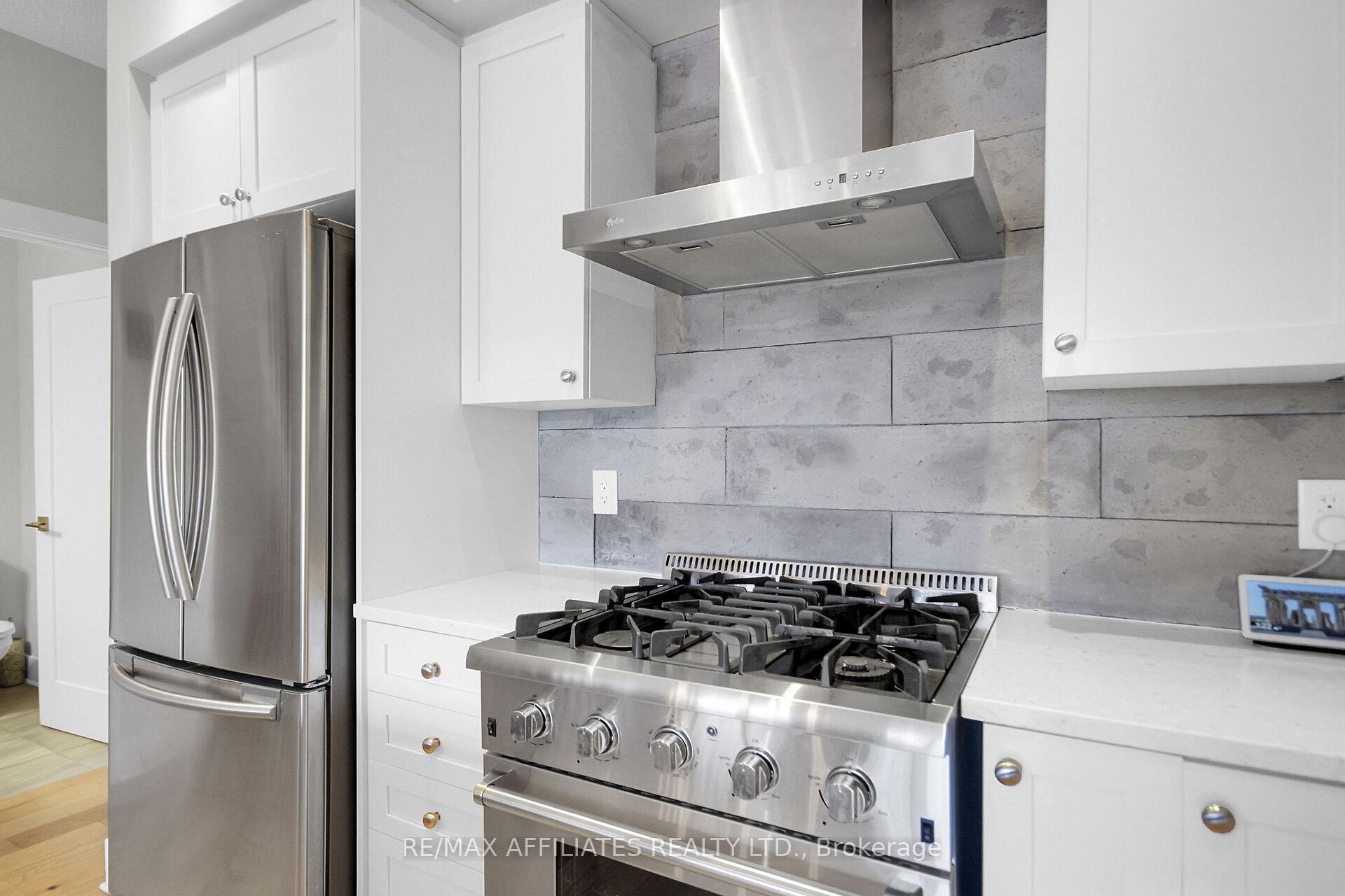 Photo 9 of 302 Malmo Private, Ottawa, Riverside South/Gloucester Glen — HOMEH