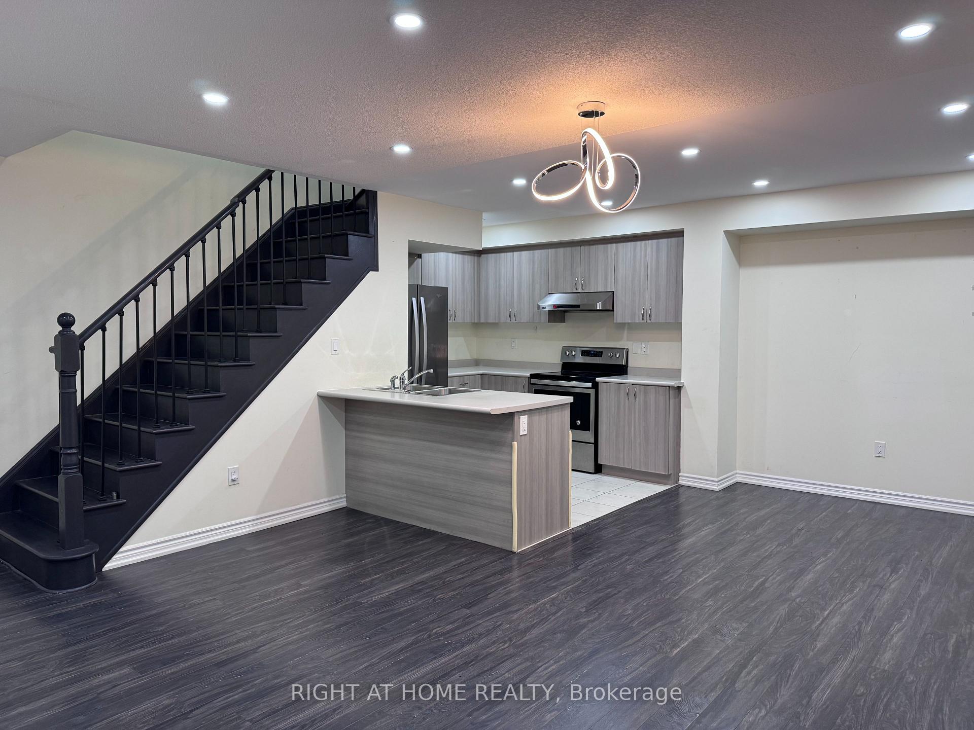 Photo 2 of Unit 191, 200 Veterans Drive, Brampton, Northwest Brampton — HOMEH
