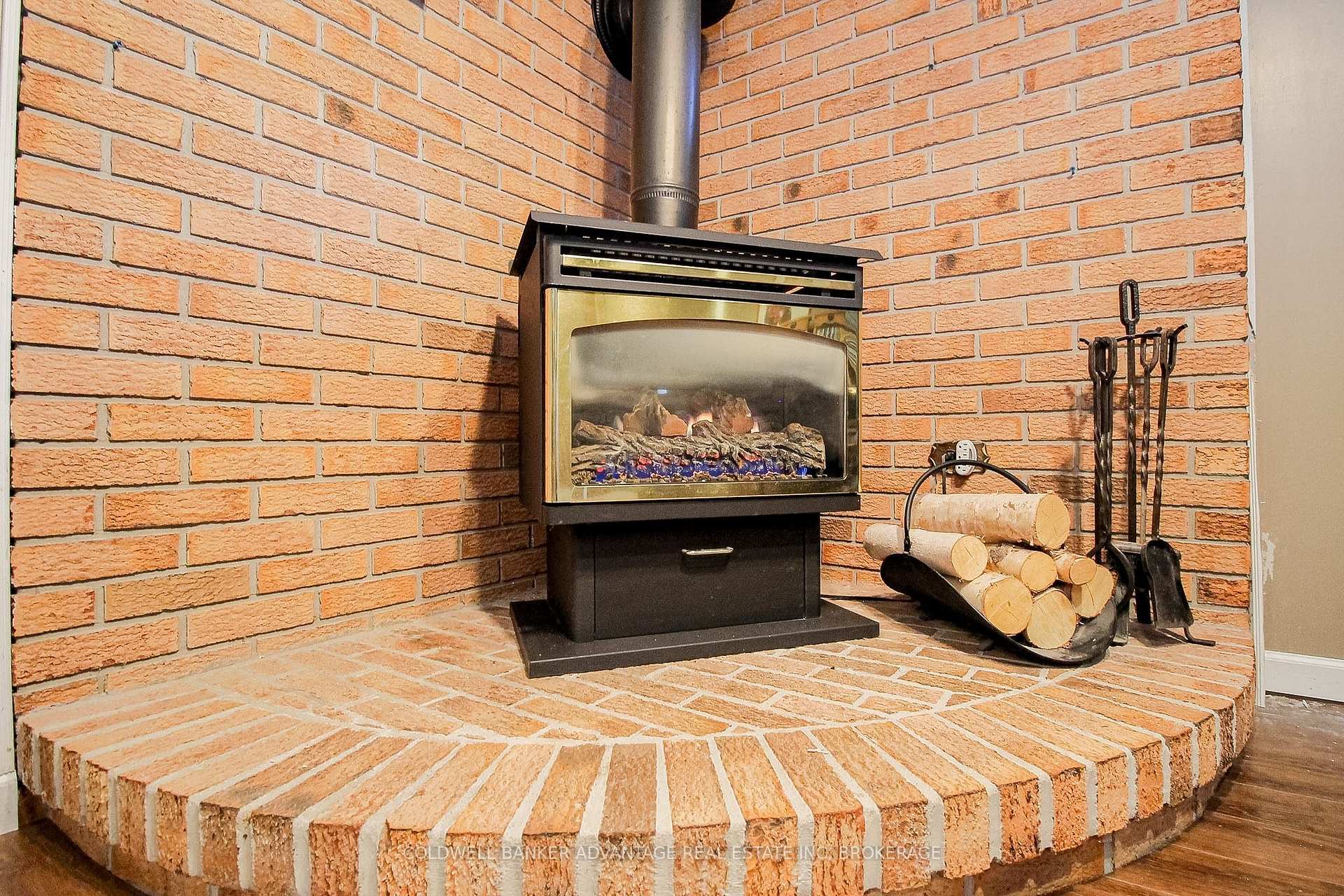 Photo 32 of 60 Gladys Avenue, Welland, Lincoln/Crowland — HOMEH