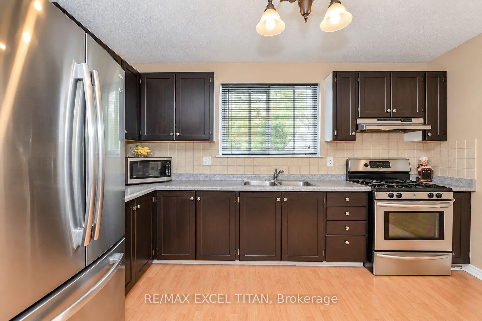 Photo 7 of 62 Delaware Avenue, Guelph, Victoria North — HOMEH